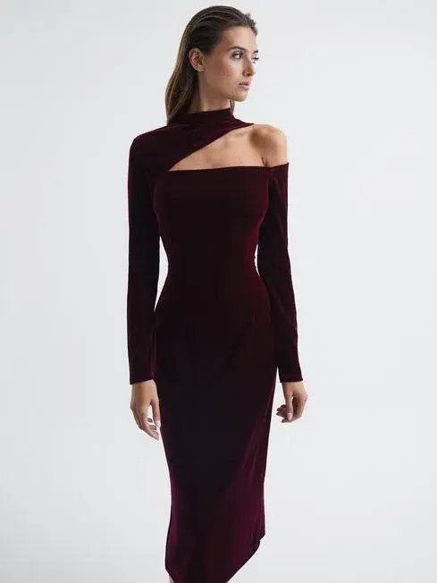 Reiss Tatiana Velvet Cut-out Shoulder Dress Black Size AU 6 for rent on The Volte - main image