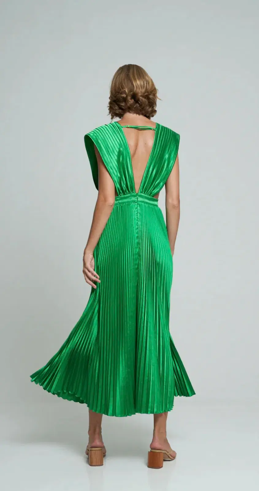 L’Idee Gala Gown Bright Green Size 10 - Image 3