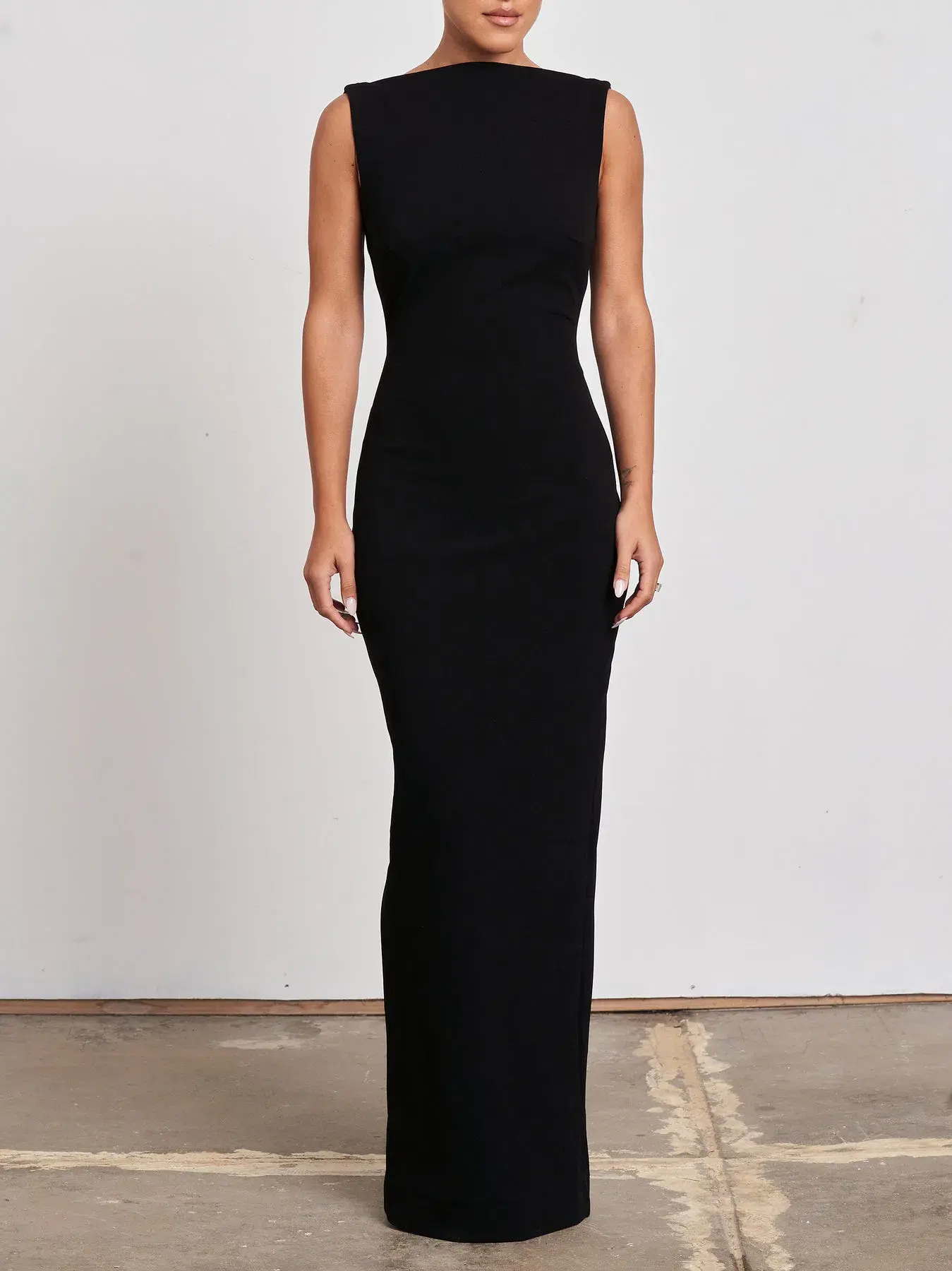 Effie Kats Verona Gown Black Size 8 - Image 1