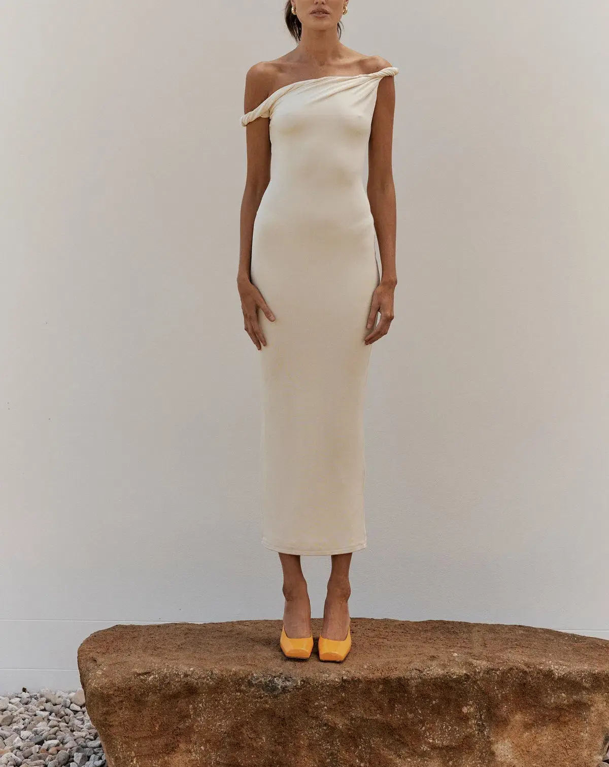 Johansen Official Poppy Gown Cream Size M / Au 10 - Image 1