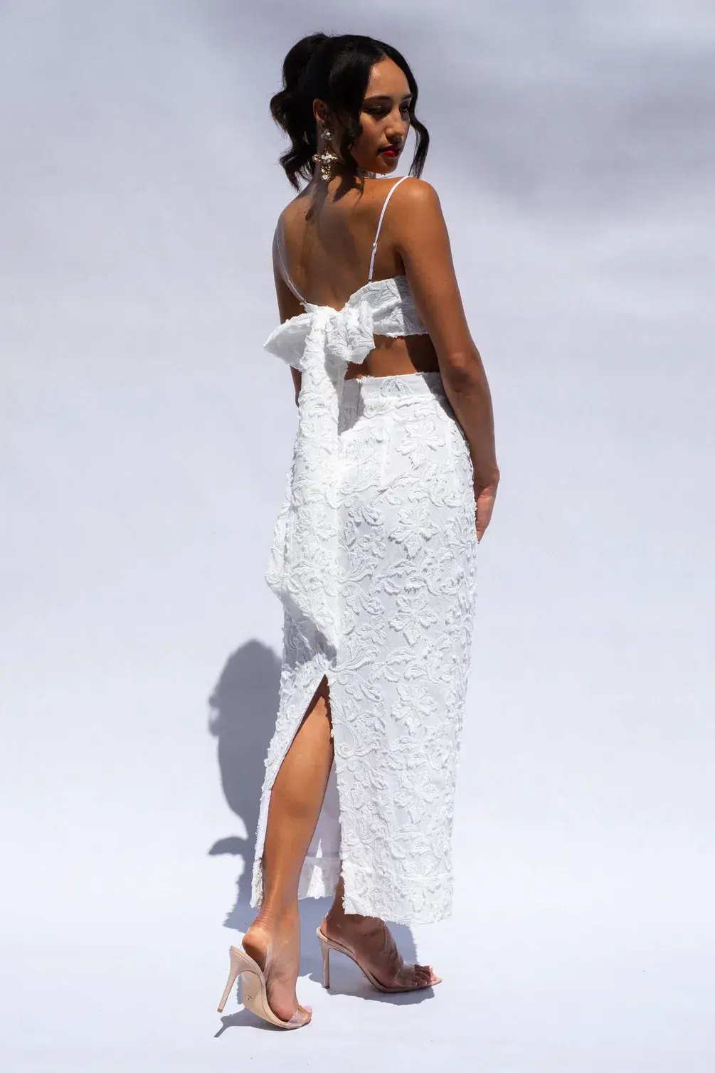 Isabella Longginou Textured Bow Tie Crop and Fitted Pencil Skirt Set White Size 6 - Image 3