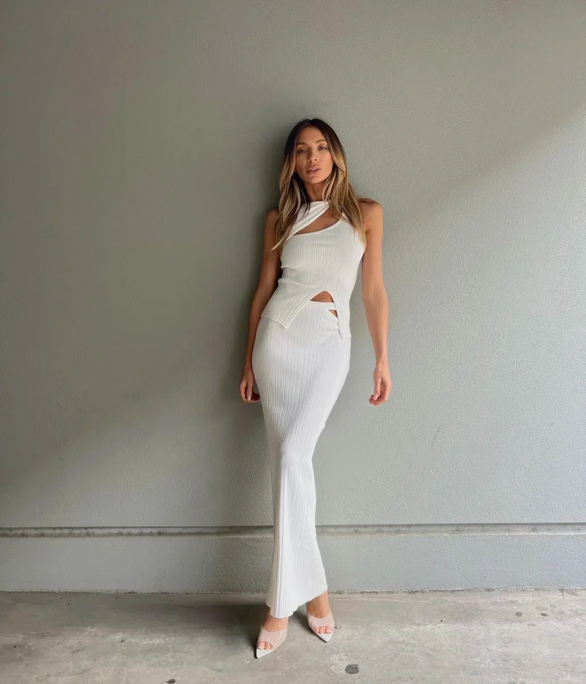 Henne Romee Knit Top and Skirt Set White Size 8 / S - Image 1
