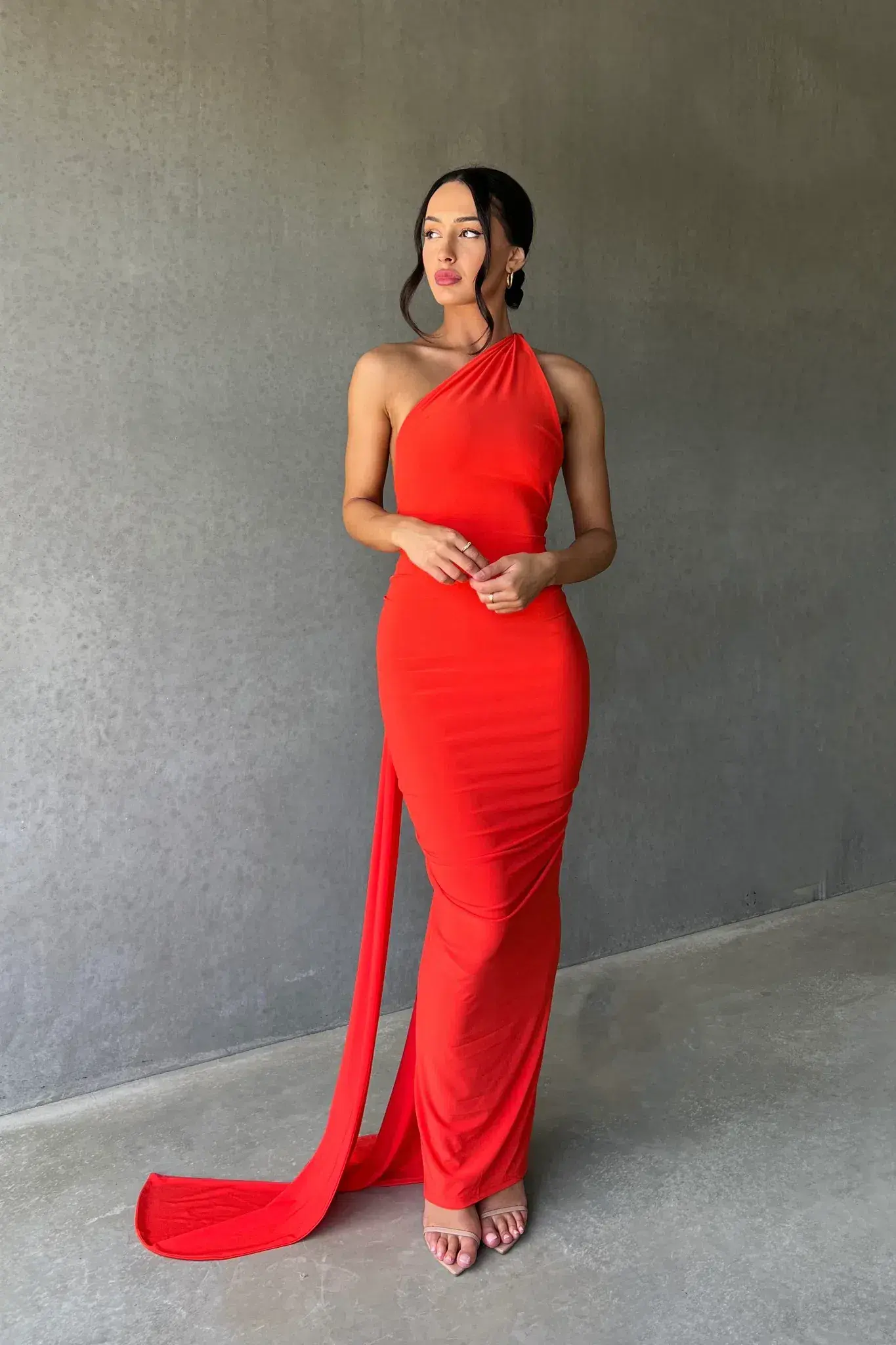Melani The Label Constantina Gown in Tangerine Size 8 - Image 2