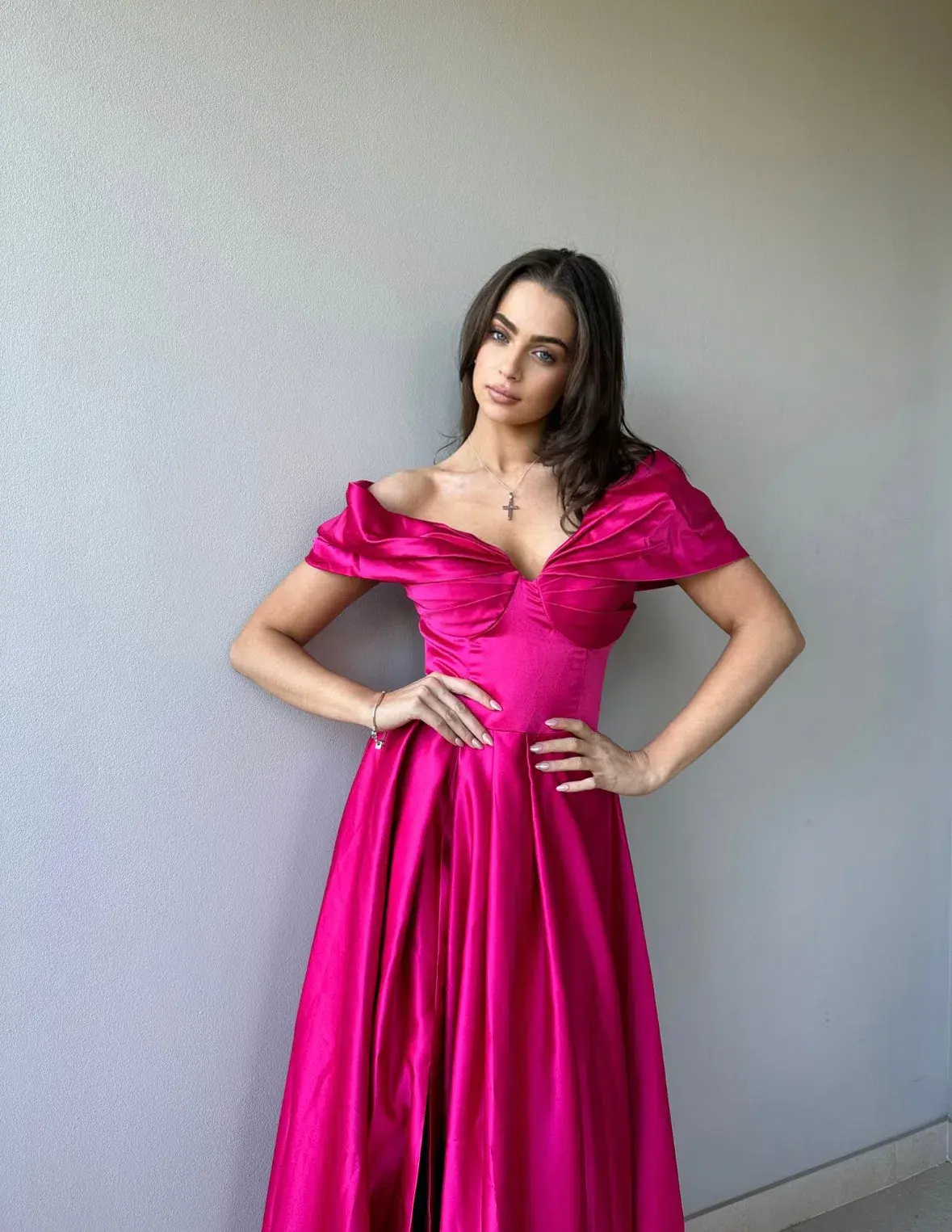 Custom Off Shoulder Formal Gown Pink Size 8/10 - Image 3