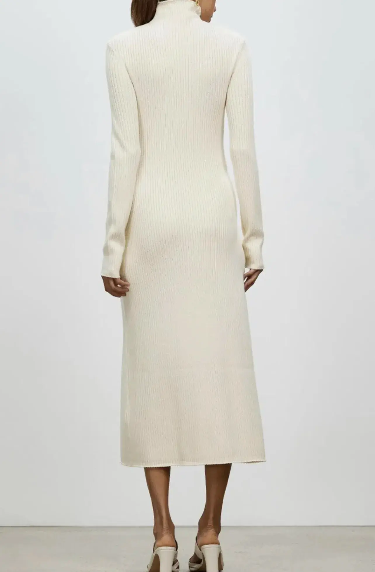 Camilla And Marc Ecru High Neck Gray Rib Knit Midi Dress Size 10  - Image 5