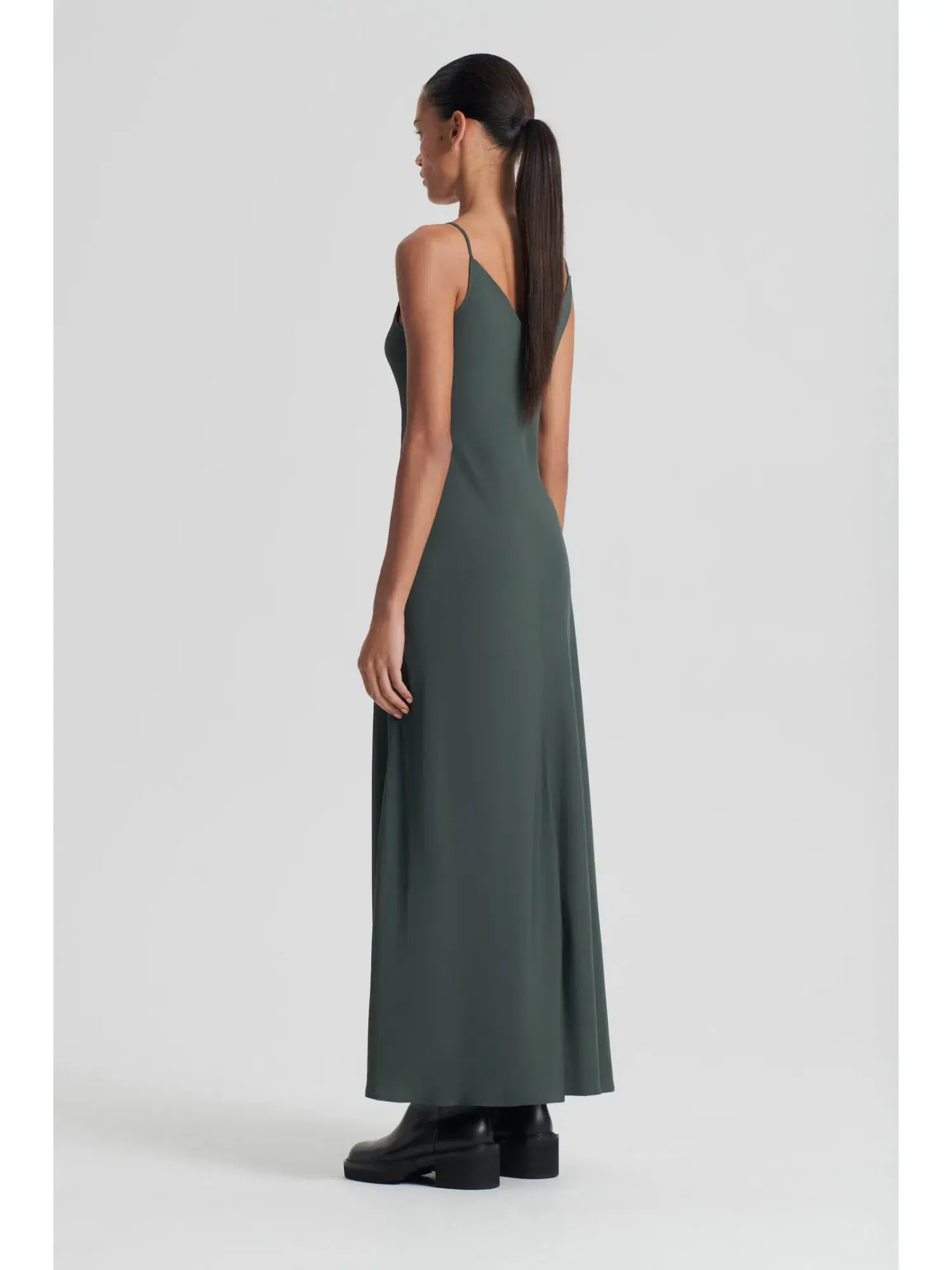 Scanlan Theodore Powdered Viscose Slip Dress in Safari Size AU 6  - Image 3