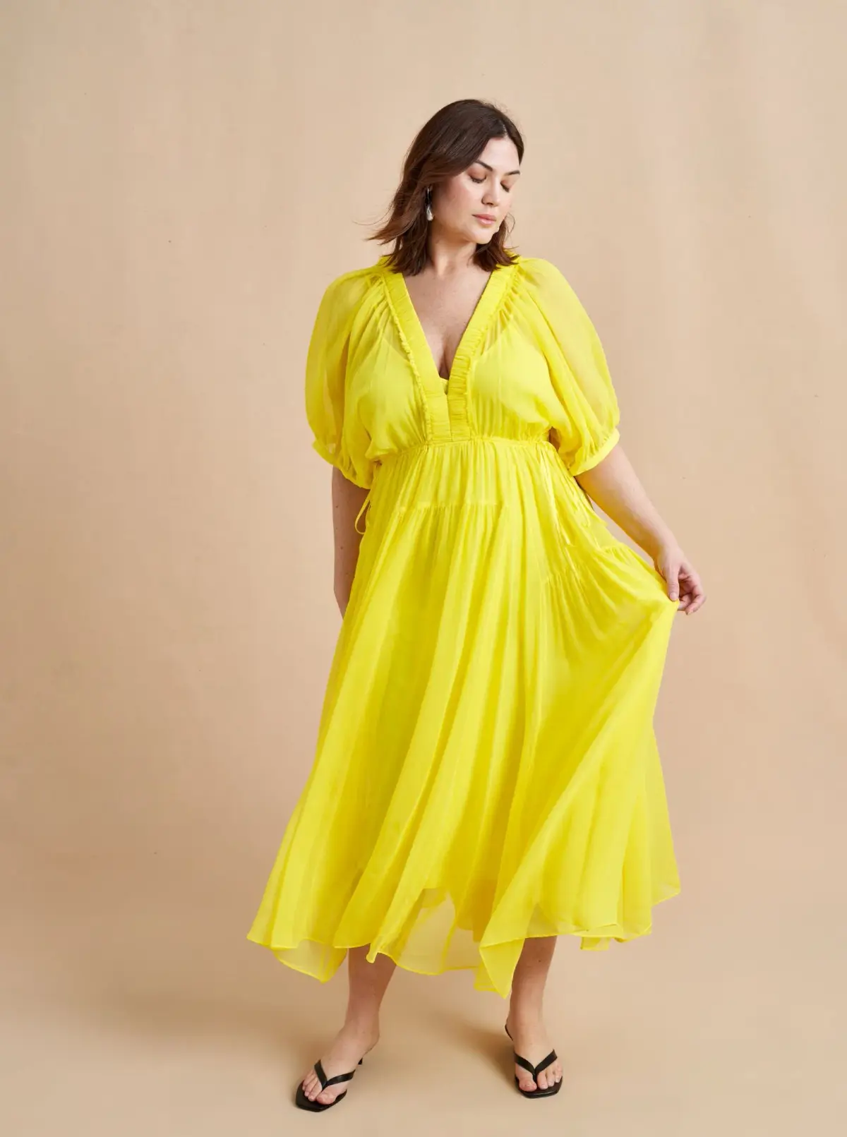 La Ligne Constance Shirred Silk-Chiffon Midi Dress Yellow Size 12 - Image 2