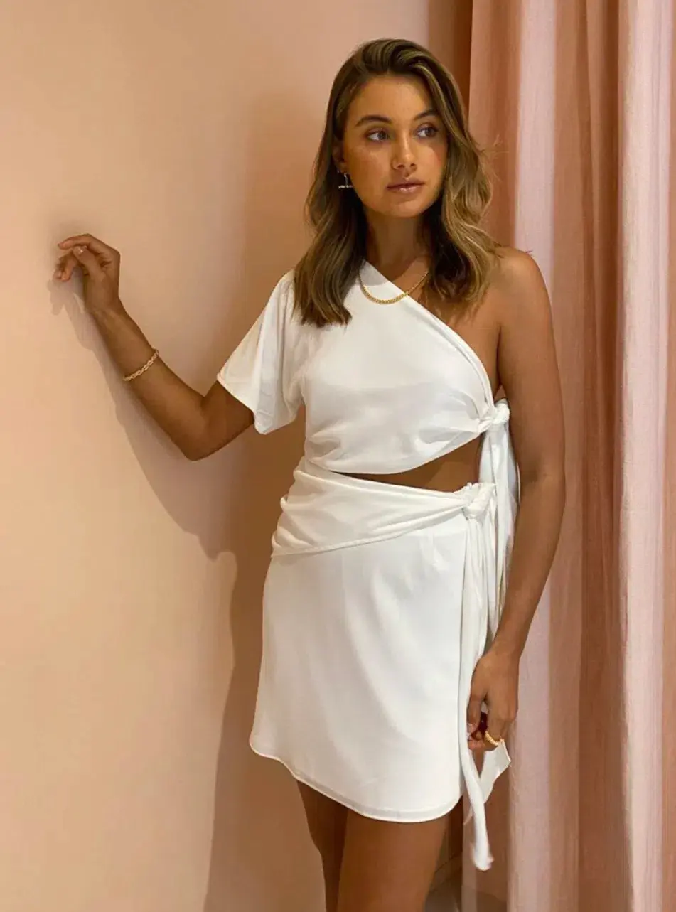 Issy Mona Mini Dress White Size 8 - Image 2