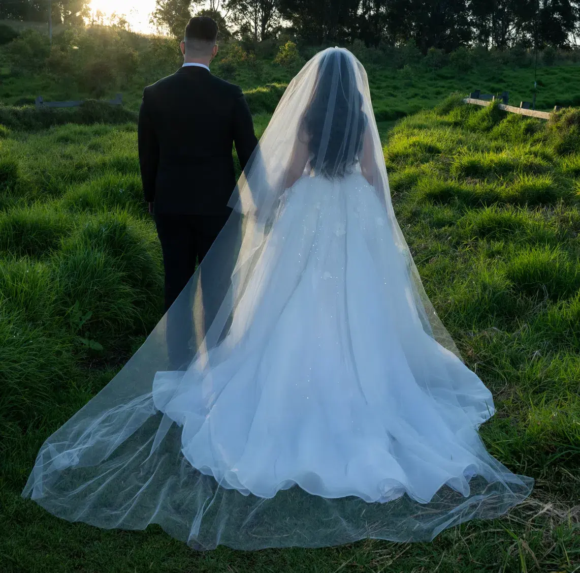Pallas Couture Inspired Wedding Dress White Size 8  - Image 4