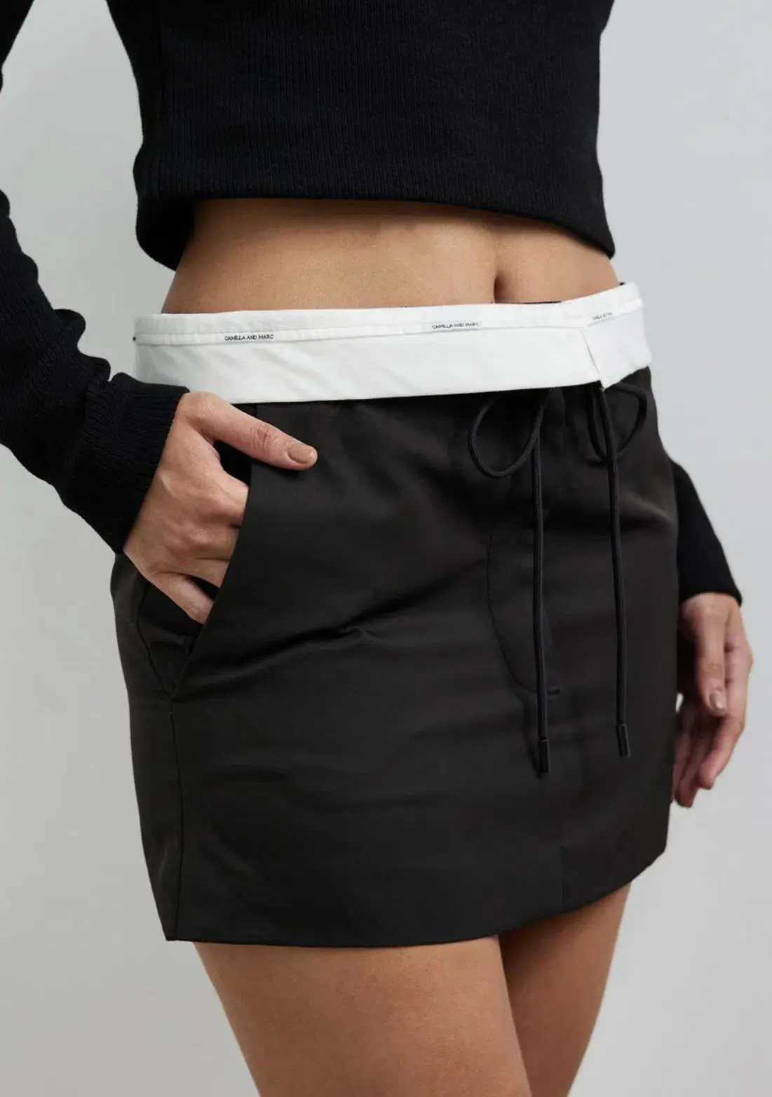 Camilla and Marc Conrad Mini Skirt Black Size 8 - Image 2