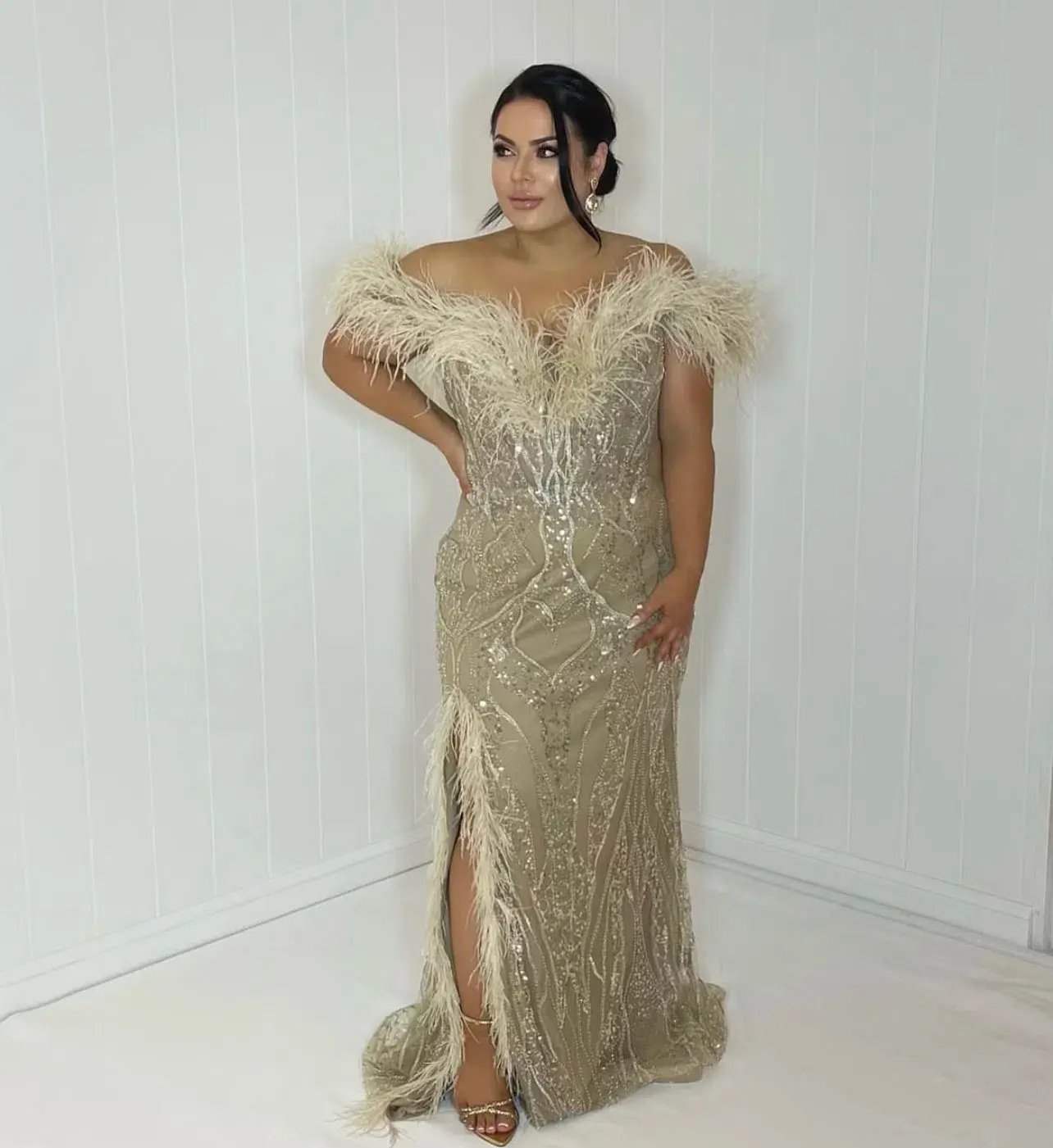 Alberto Davisii AD Feather Gown Gold Size 12 - Image 2