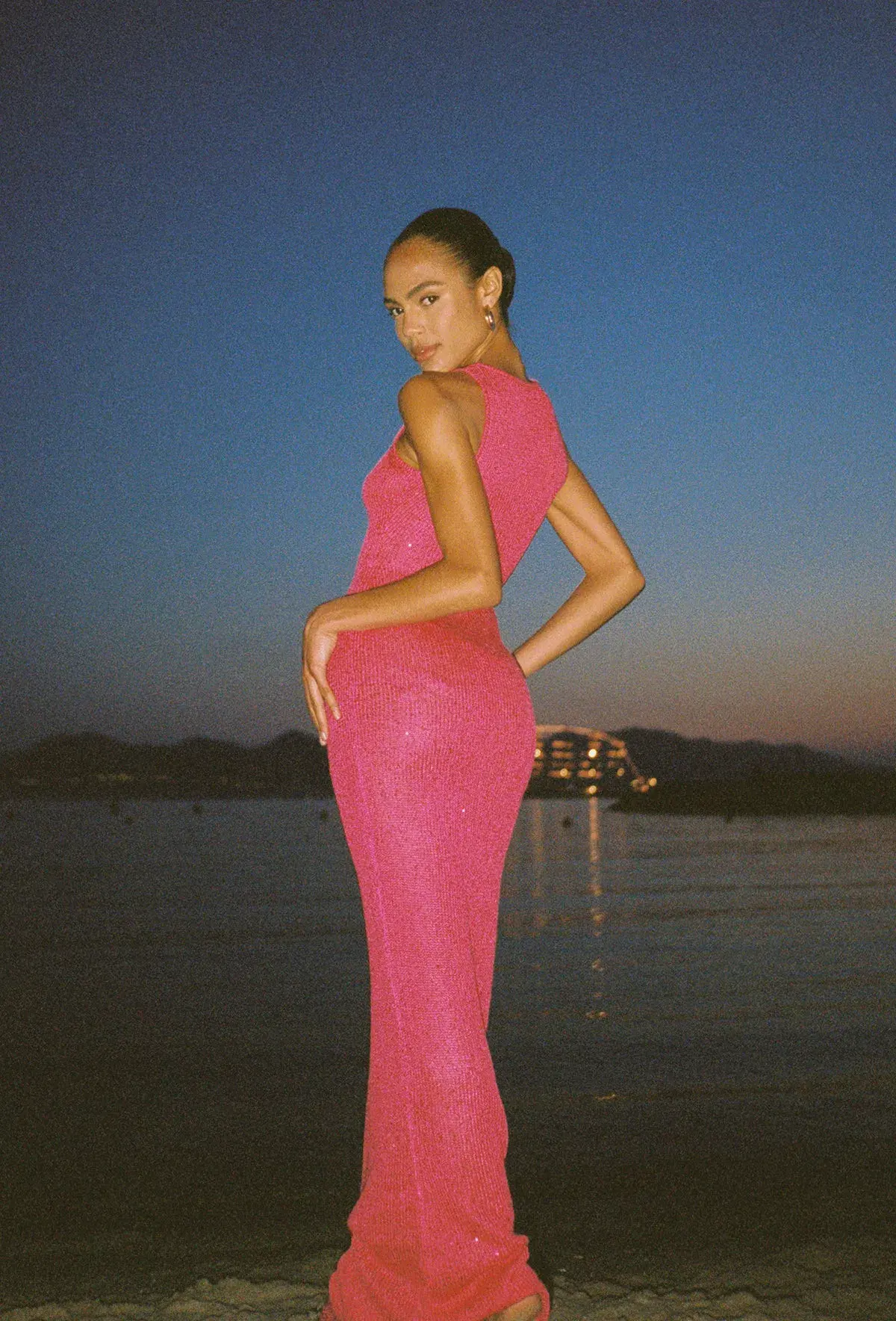 Asta Resort Natalia Dress in Fuchsia Sequin Size 6 - Image 3