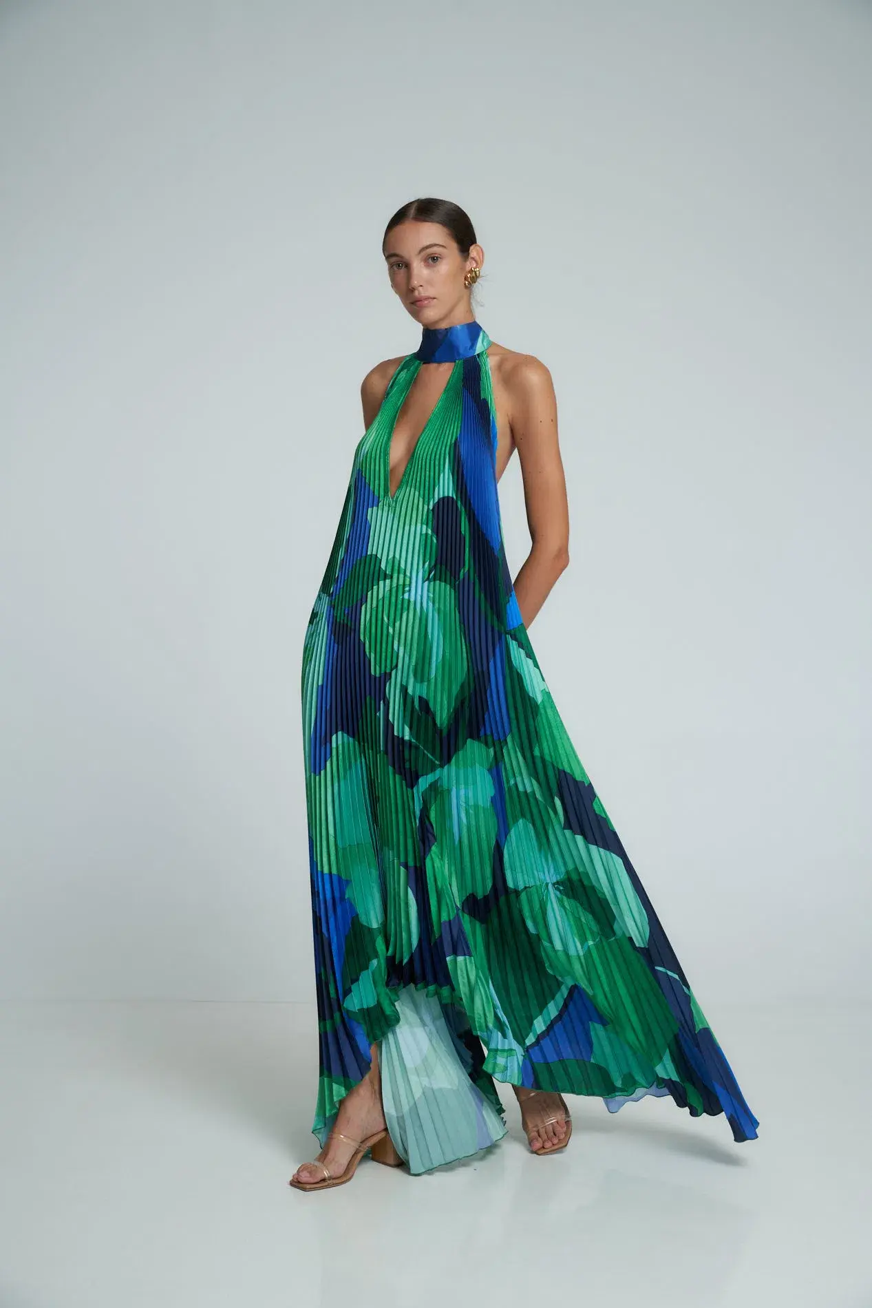 L'Idee Opera Gown Capri Green Size 6  - Image 1