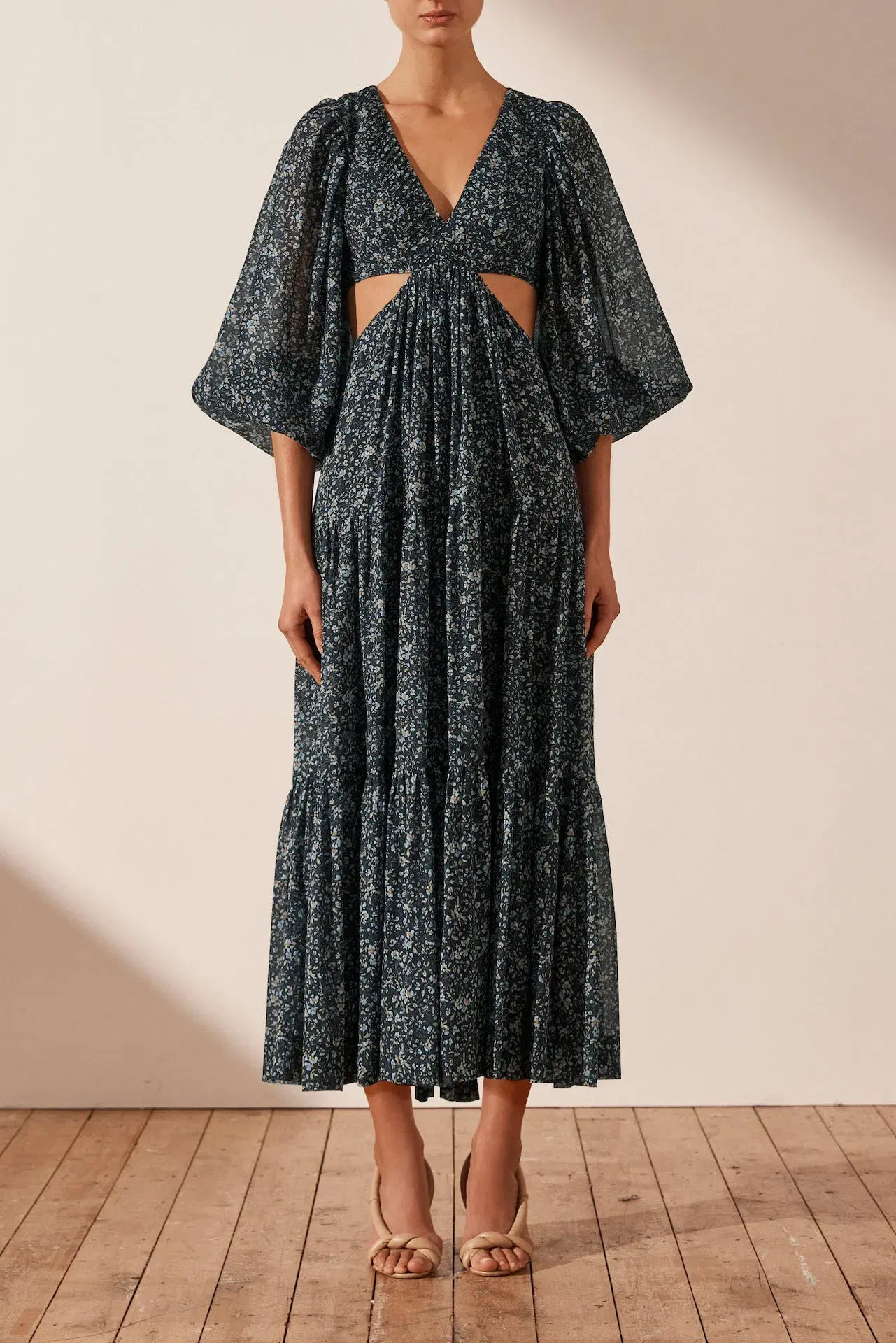 Shona Joy Denise Pin Tuck Cut Out Balloon Sleeve Midi Dress Floral Size 10 - Image 1