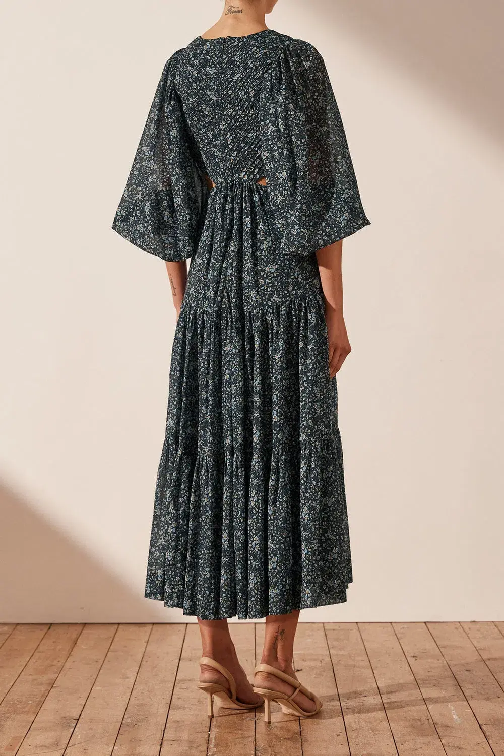 Shona Joy Denise Pin Tuck Cut Out Balloon Sleeve Midi Dress Floral Size 10 - Image 3