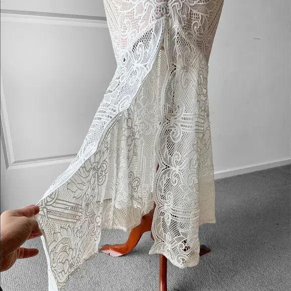 Sheike Lunar Lace Maxi Dress Ivory Size 12 - Image 5