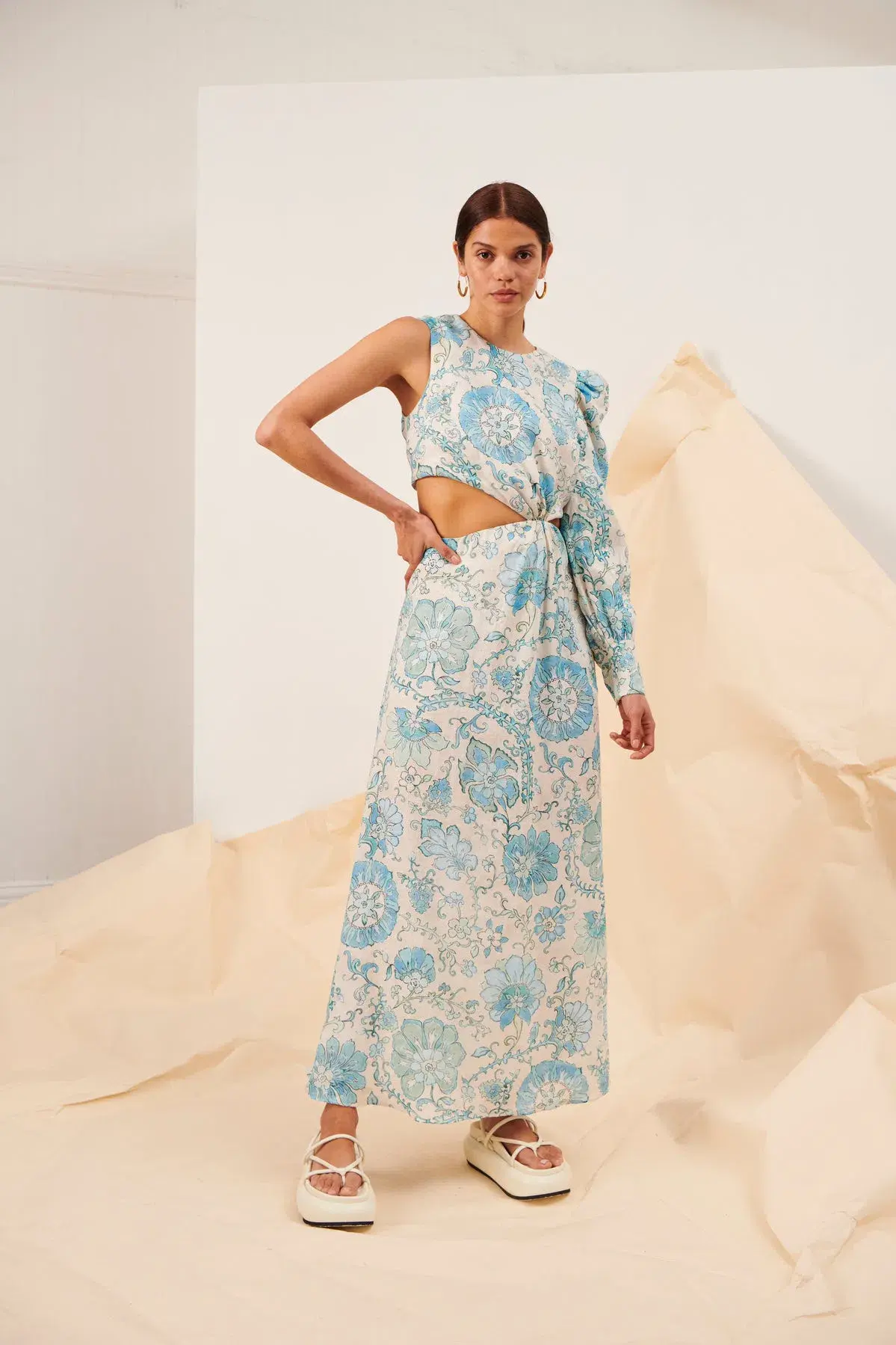 Kate Ford Nemea Opened Gown Floral Size 4 / AU 14 - Image 1