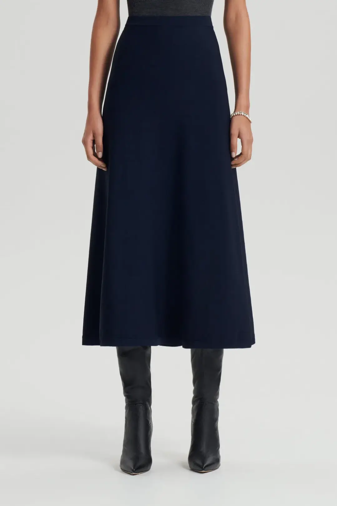 Scandal Theodore Crepe Knit Soft Skirt Navy Size M/AU 10 for rent on The Volte - main image