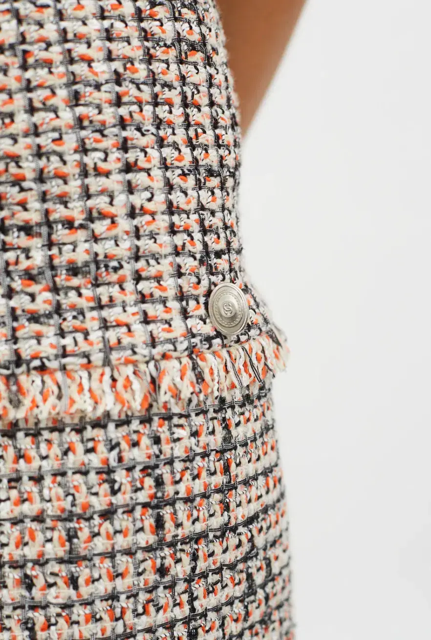 Chanel Tweed Frayed Edge Mini Dress Orange & Black Size M / AU 10 - Image 4