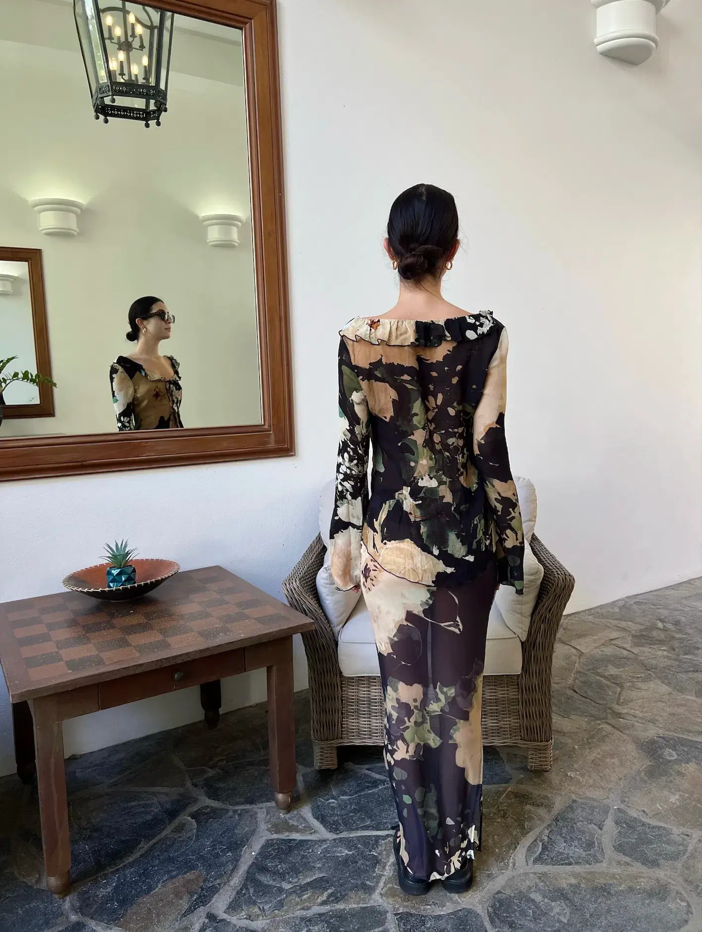 Isabelle Quinn Adeline Blouse & Marilyn Skirt Set Midnight Floral  Size 8 - Image 3