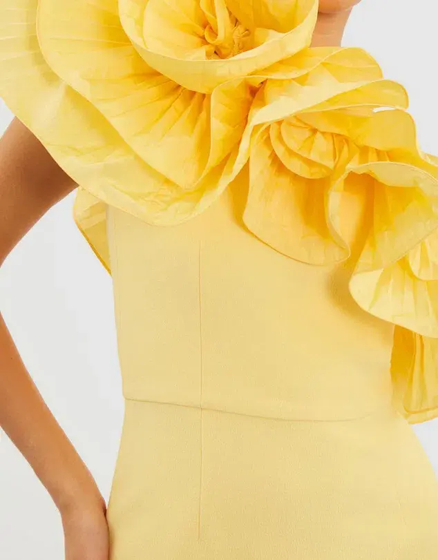 Rebecca Vallance S Chloe Gown Yellow Size 6  - Image 3