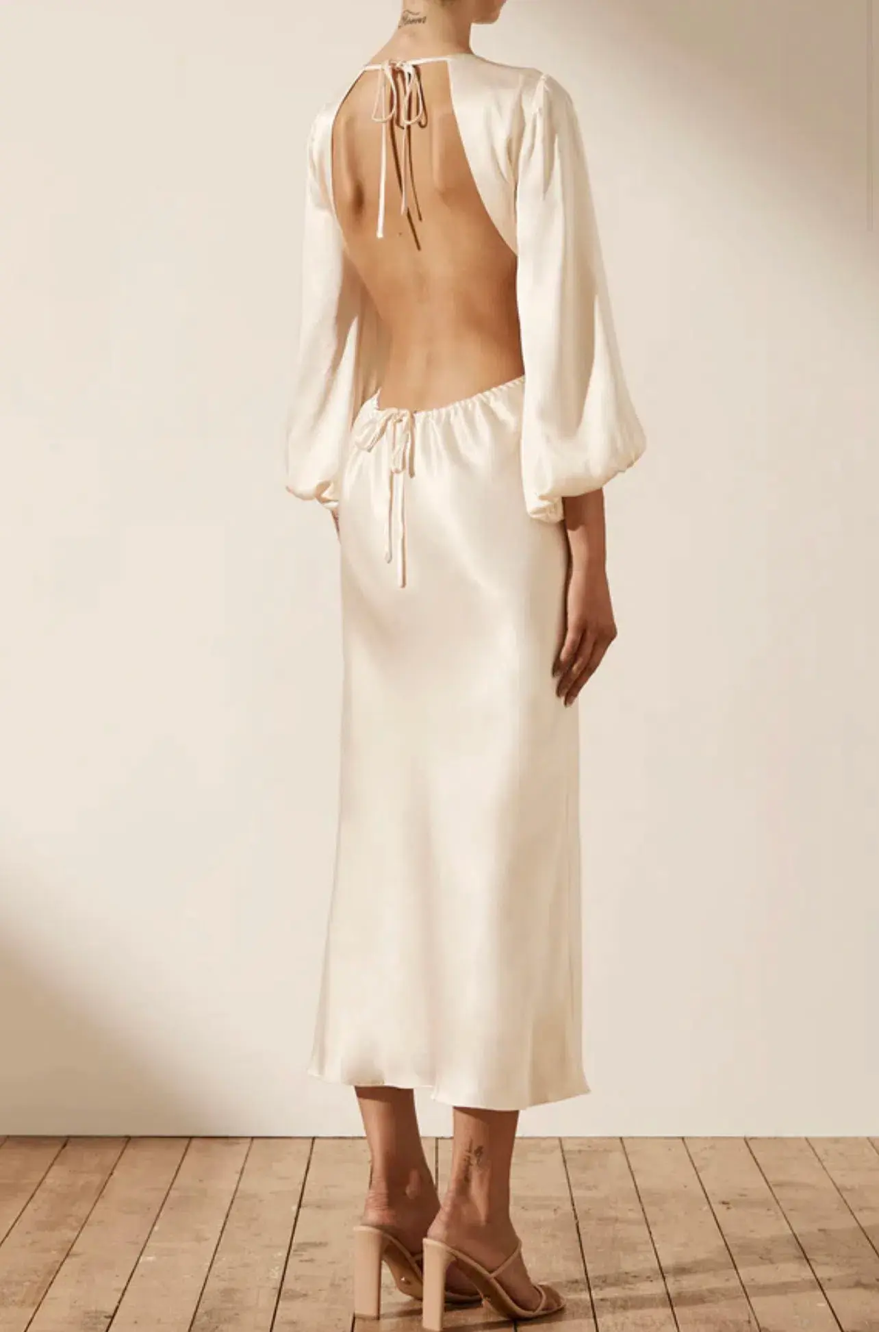 Shona Joy La Lune Open Back Balloon Sleeve Midi Dress Cream Size 6 - Image 4