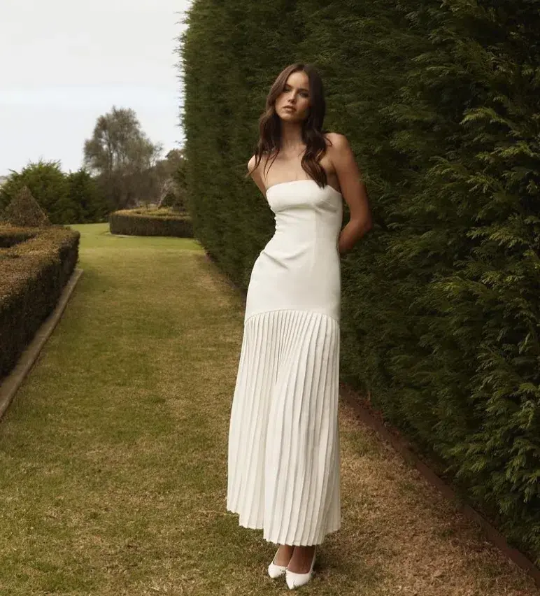 Bianca & Bridgett Mara Pleated Dress White Size 6 - Image 1