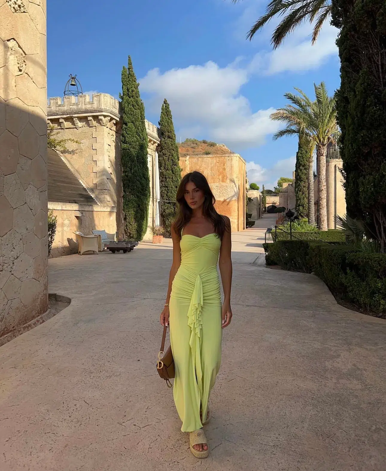 Natalie Rolt Shontae Gown Green Size 1/ AU 8  - Image 1