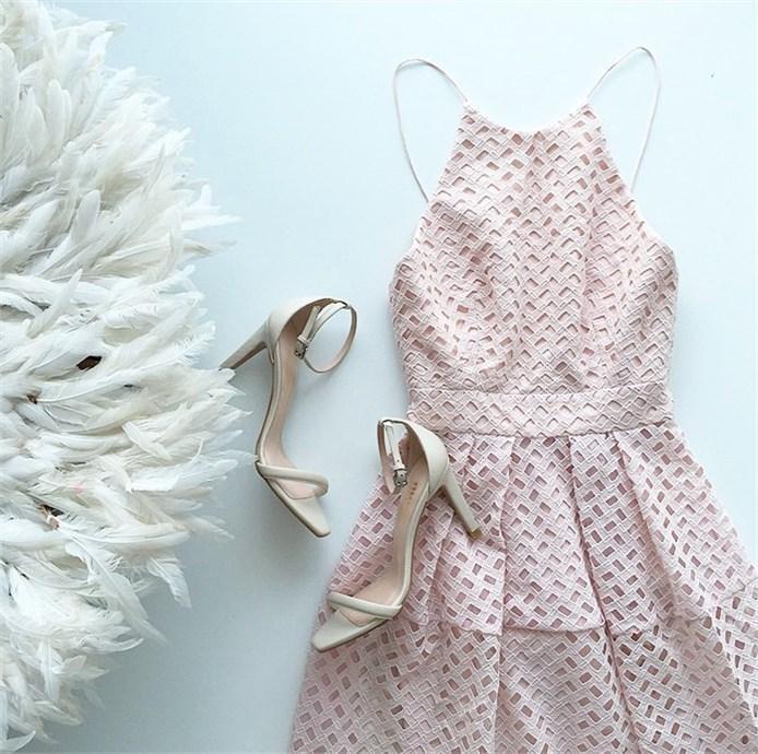 NICHOLAS Lattice Lace Tuck Ball Dress Blush Sz 6 - Image 4
