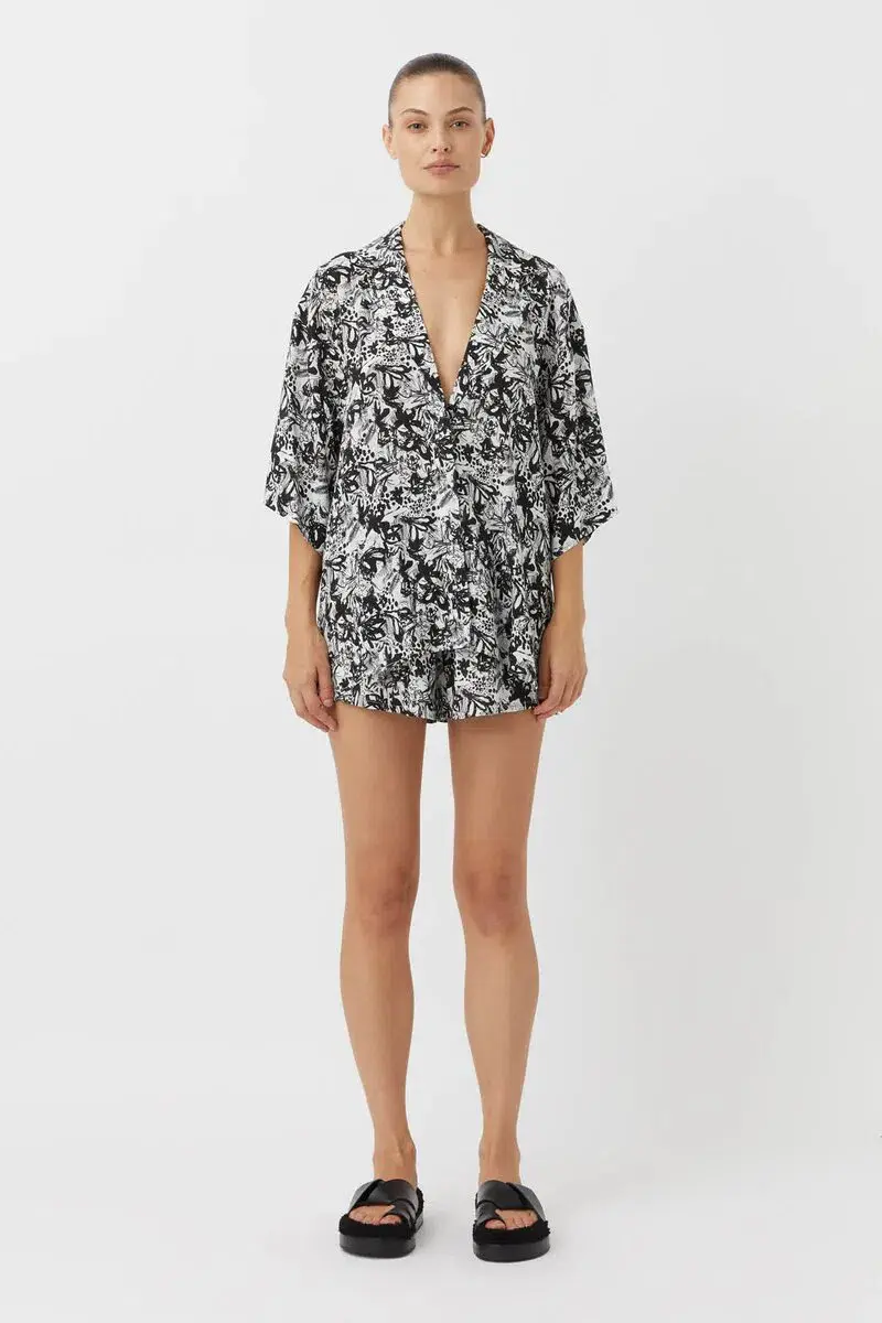 Camilla and Marc Sawyer Printed Shirt and Short Set Size 8 - Image 1