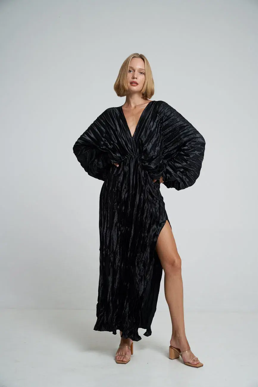 L’Idee Deluxe Gown Black Size 12 - Image 1