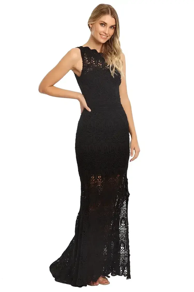 Grace and Hart Winter Rose Black Size 8 - Image 1