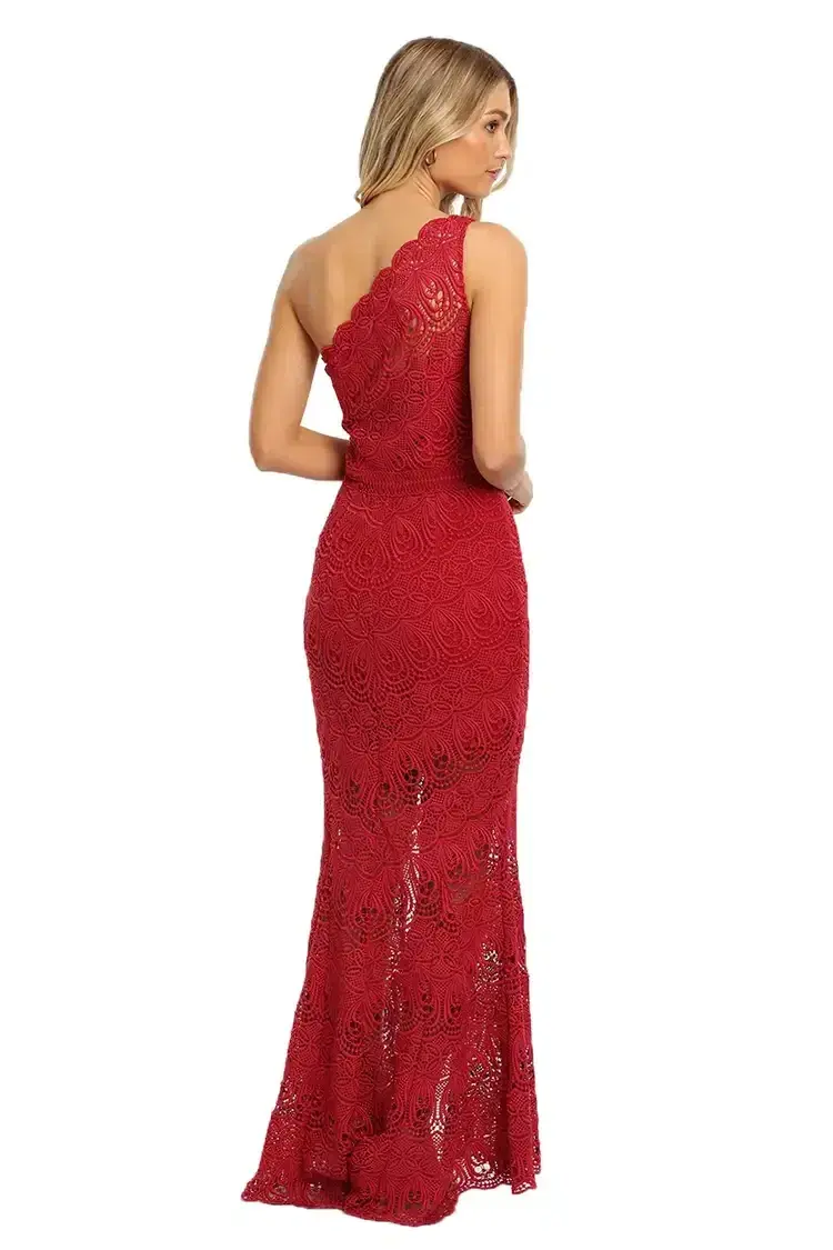 Grace and Hart Winter Rose Red Size 6 - Image 3