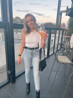 Chloe Burns