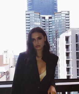 Apollonia Welch