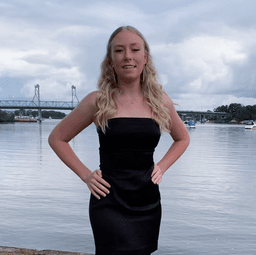 Ashleigh deGroot