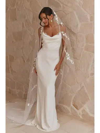 Milla Grace Loves Lace Honey Silk Inspiration Bridal Dress White Size AU 6