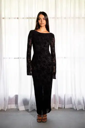 Isabelle Quinn Lana Velvet Long Sleeve Maxi Dress Black Size 12