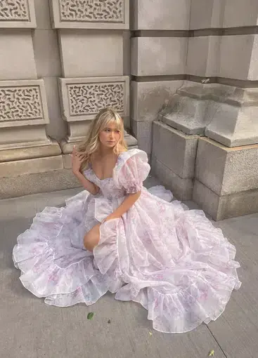 Selkie Lavender Ribbon Dancer in Bloom Bridal Gown Pink Size 12