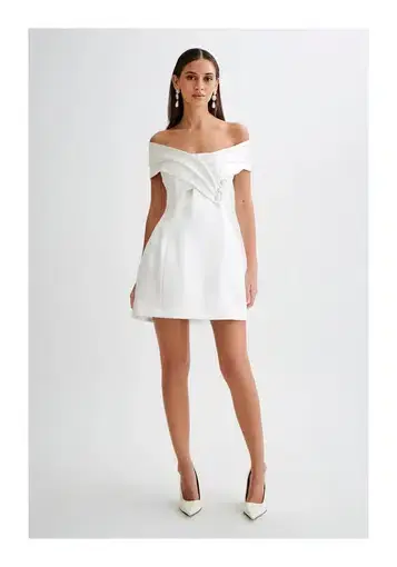 Meshki Evita Satin Off Shoulder Mini Dress White Size 8