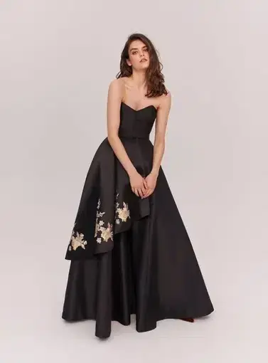 Fame and Partners Nova Gown Black Size 8 