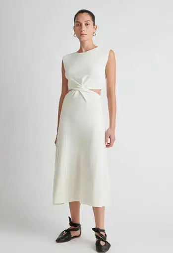 Camilla and Marc Castelli Knit Dress White Size 10