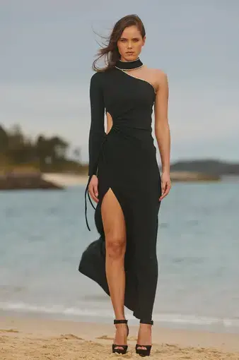 Sonya Moda Yarra Embellished Gown Black Size 8