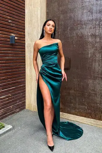 Lia Stublla Amelie Gown Green Size 8