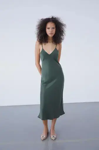 Silk Laundry 90s Slip Dress Cedar Green Size M / Au 10