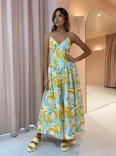 Steele Jasmine Maxi Dress in Allegro Print

Size 8