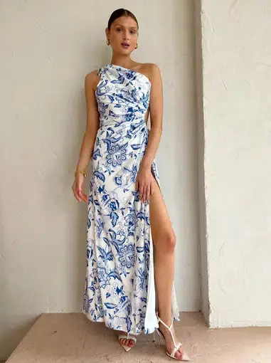 Sonya Maxi Dress in Blue Paisley Size  AU 14