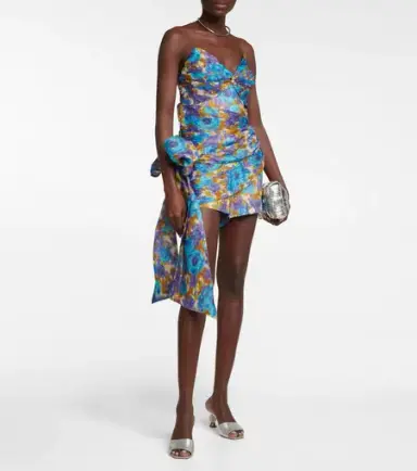   The High Tide Wrap Playsuit in Blue Ikat Floral, Zimmermann Resort 2023 Collection, High Tide.

Size 0 / Au 8