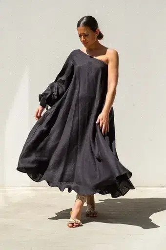 Isabella Longginou Balloon Sleeve Swing Dress Black Size AU 18