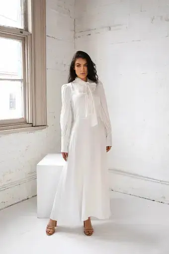 By Sara Amanah Maxi Dress White Size AU 6